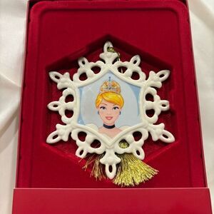 🎄 SALE Lenox Disney Holiday Princess Cinderella Porcelain Snowflake Ornament NWT